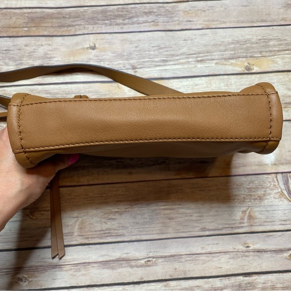 Lucky Brand Soue Leather Crossbody Bag - Picture 4 of 11